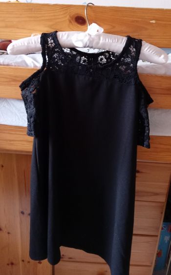Robe noire en dentelle 10 ans Kiabi