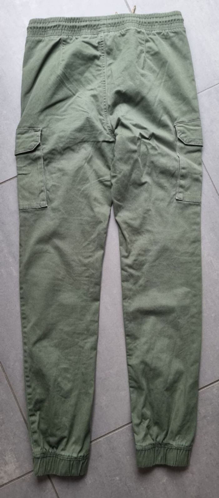Lot de 2 pantalons type cargo 14ans - photo numéro 3