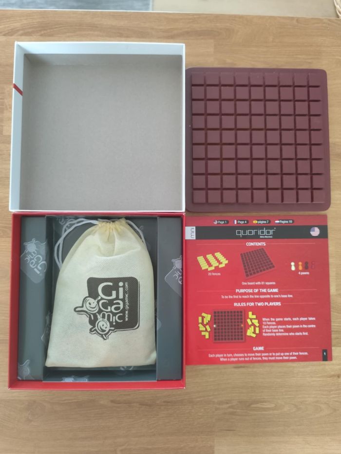 Jeu Quoridor Gigamic , mini format , complet , très bon état - photo numéro 2