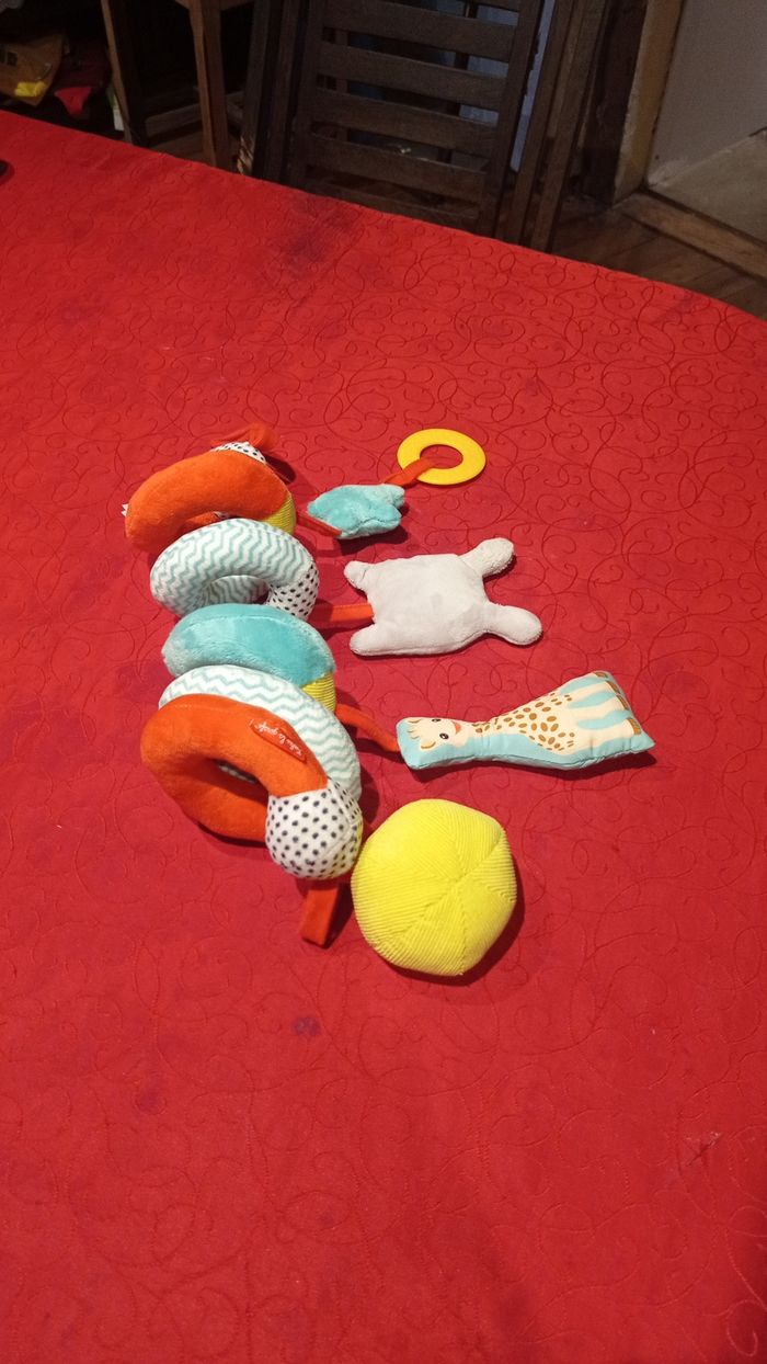 Jeux d'éveil bébé à accrocher - photo numéro 2