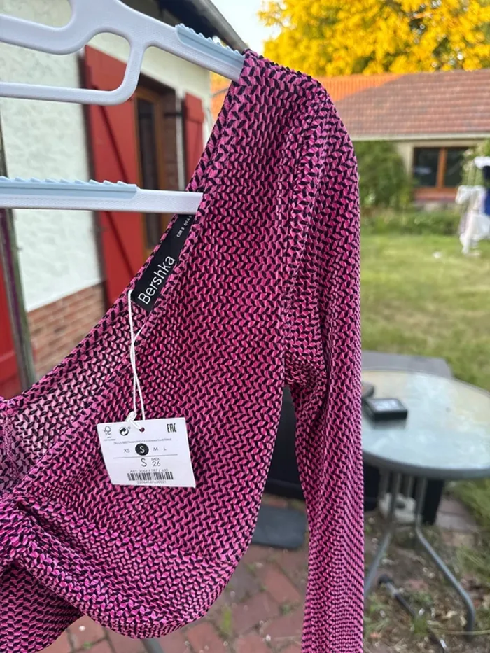 Magnifique croc top bershka neuf avec étiquette - photo numéro 3