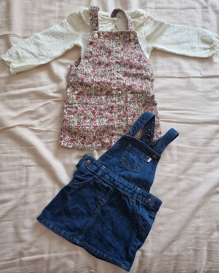 Lot 2 robes 12 mois