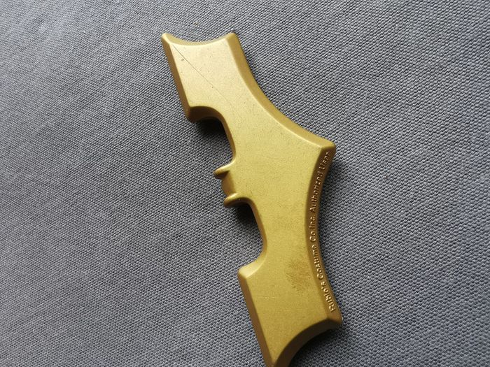 Batman Batarang doré jouet - photo numéro 2