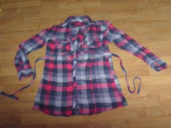 Tunique JENNYFER tons gris, rouge, bordeaux et noir taille M TBE