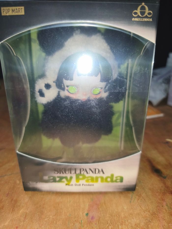 Skullpanda lazy panda.
