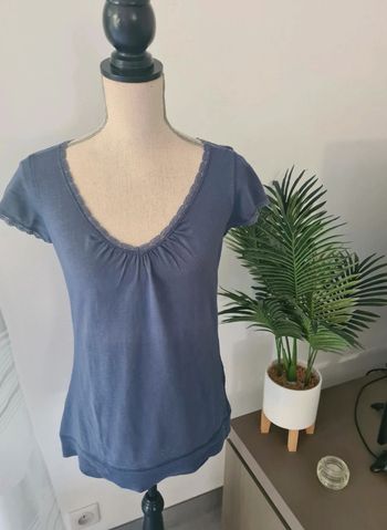 Joli tee-shirt taille M