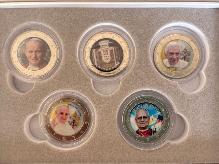 Coffret Spécial Pape – Collection de 5 x 2€ en couleur – Édition exclusive - photo numéro 2