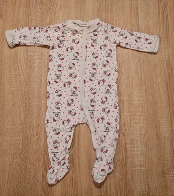 Pijama Hello Kitty H&M taille 2-4 mois