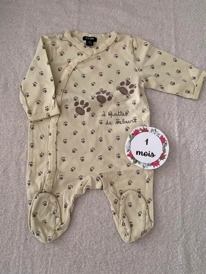 Pyjama Kiabi taille 1 mois très bon état