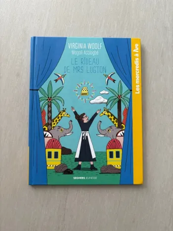 Le rideau de Mrs Lugton.