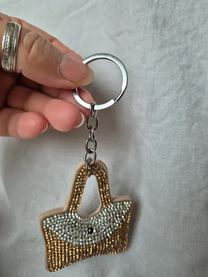 bijou de sac avec strass - photo numéro 3