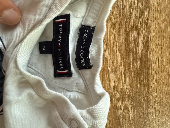T shirt tommy hilfiger - photo numéro 2
