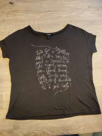 T-shirt taupe