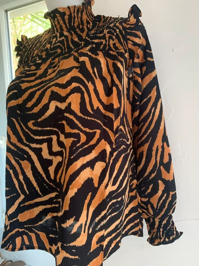Blouse Unika paris effet tigre manches longues taille M-L - photo numéro 4