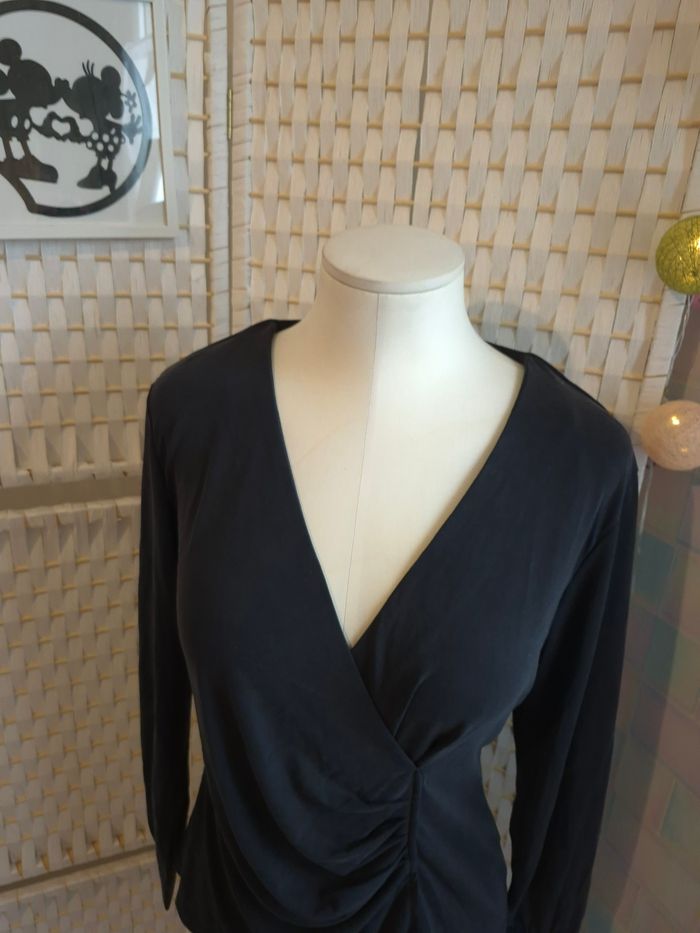 Joli haut cache-cœur noir Etam femme TS / 36 Très Bon État - photo numéro 3