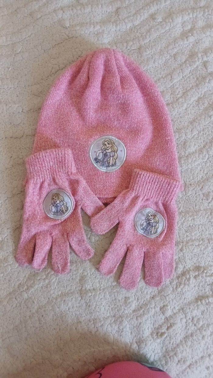 Ensemble Bonnet + gants Disney fille