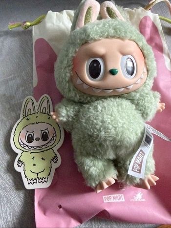 Labubu Exciting Macaron