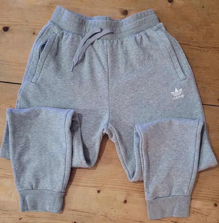 Jogging Adidas 9-10 ans gris chiné