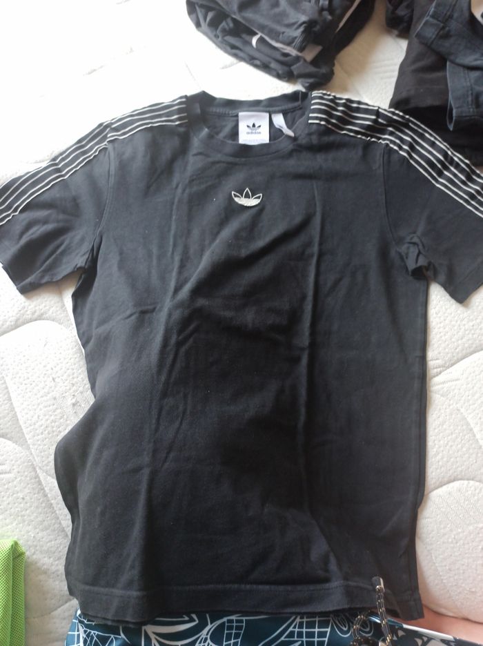 Tee shirt