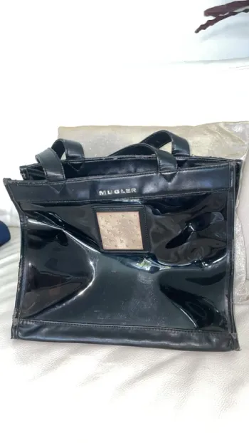 Sac fourre-tout Mugler en vinyle noir brillant - Vintage, signes d'usure