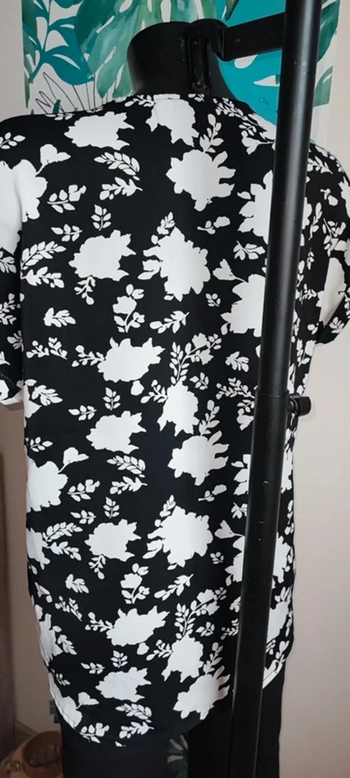 Blouse fleurie taille 38/40 - photo numéro 5
