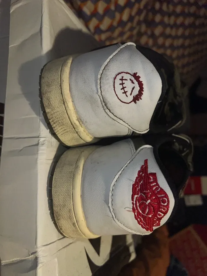 Basket air Jordan 1 officiel Travis Scott 1985 rétro édition limitée rare - photo numéro 5