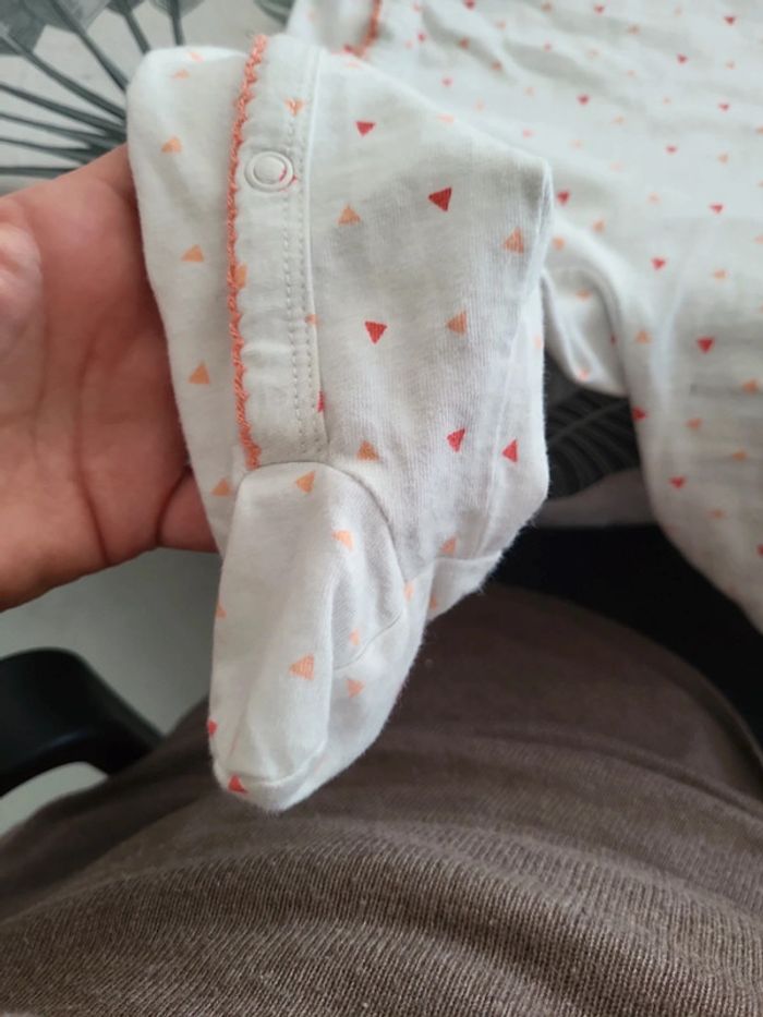 Grenouillère trop chou cœur - photo numéro 5