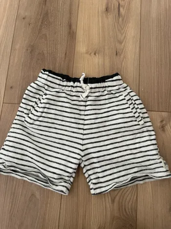 Short Zara