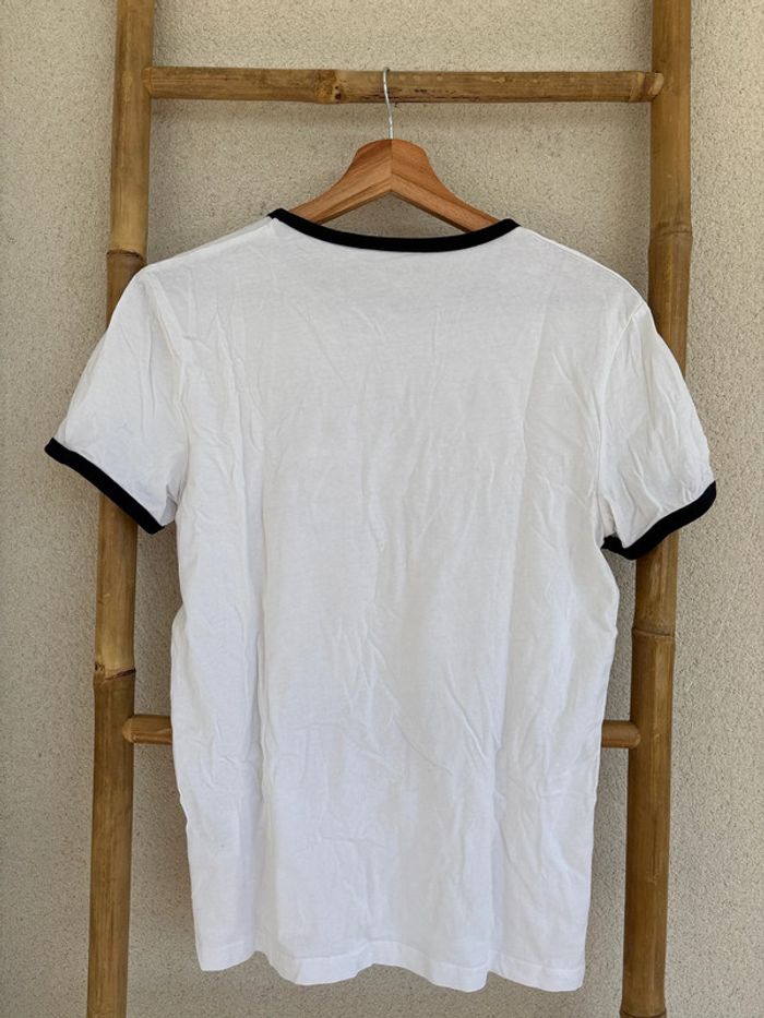 t shirt blanc et noir casual - photo numéro 5