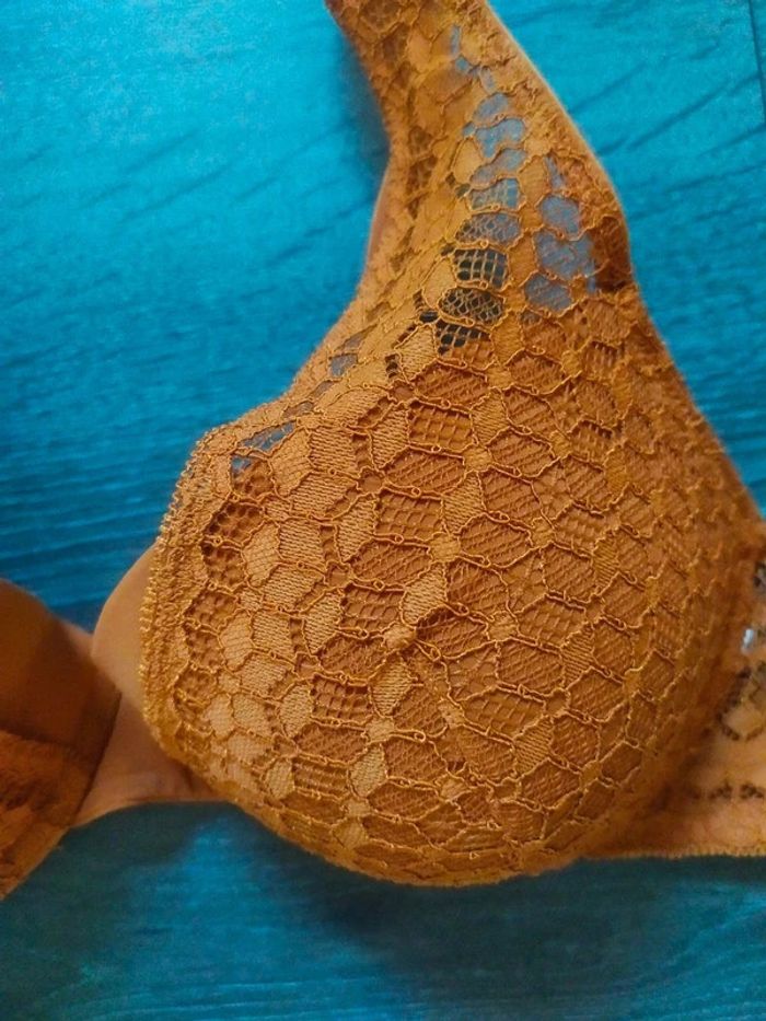 🦋 Joli soutien gorge 90 D Dentelle, Coque Boutique Parisienne - photo numéro 2