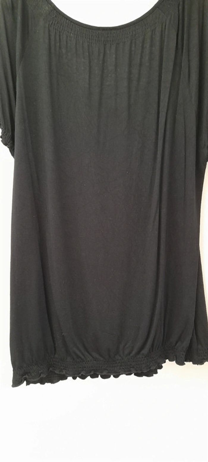 Tee-shirt noir,blouse - photo numéro 4