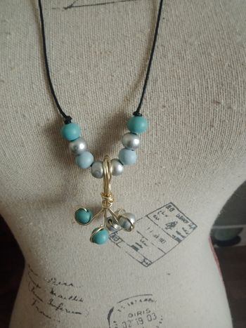 Collier lacet et pendentif