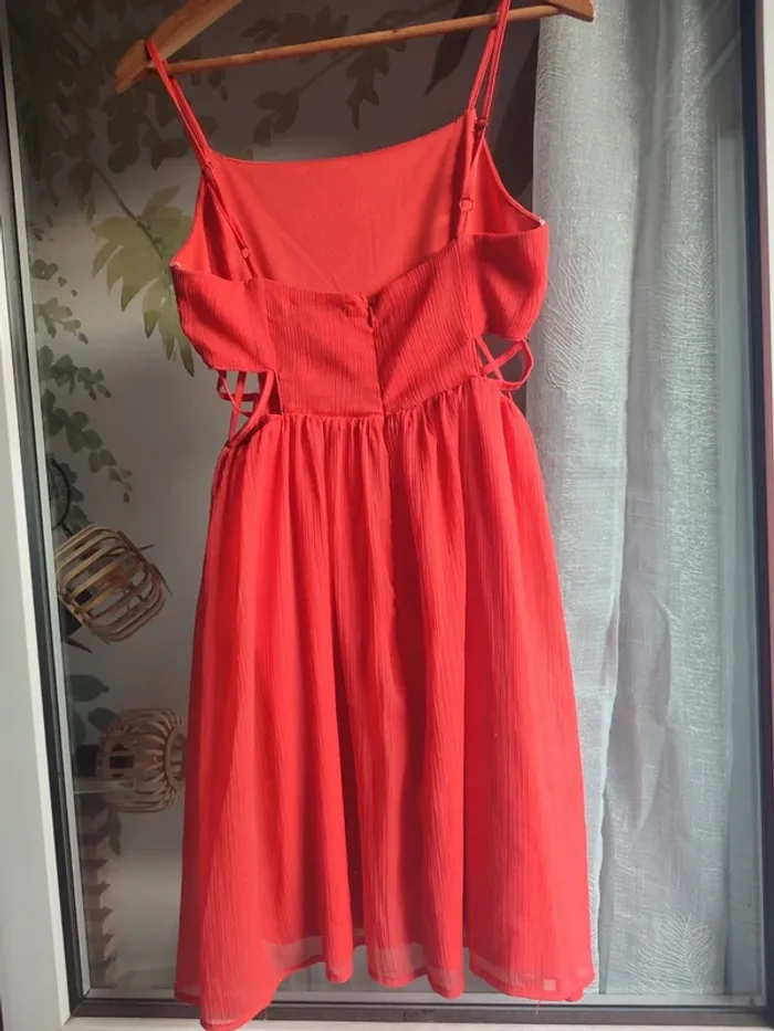 Robe rouge - photo numéro 3