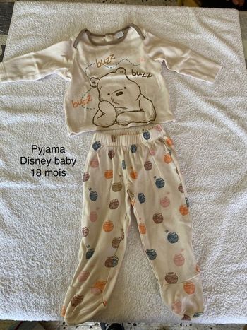 Pyjama Disney baby avec pied