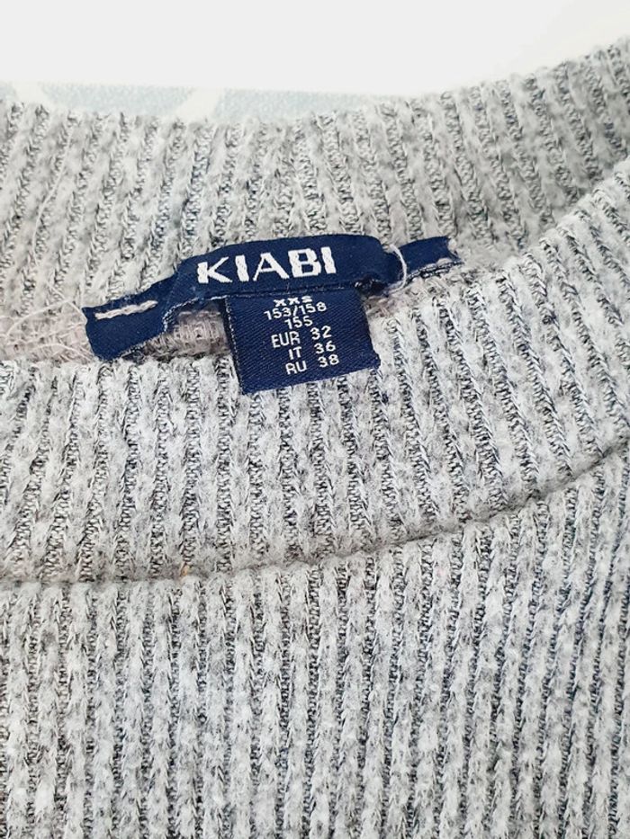 Pull court Kiabi - 12/13A - photo numéro 2