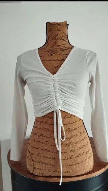 Top haut blanc avec lien court taille 34 boohoo