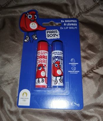 Lot 2 baumes à levres jeux olympiques