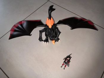 5482 Grand Dragon Royal avec Flammes Lumineuses