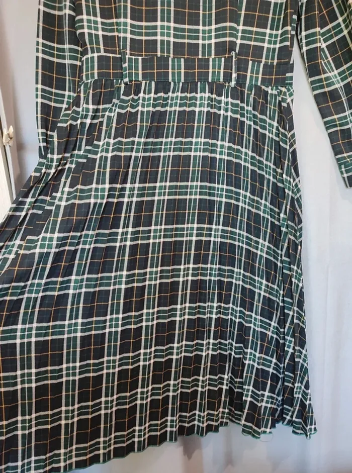Robe longue à carreaux verte 🌿 style cottagecore - photo numéro 2