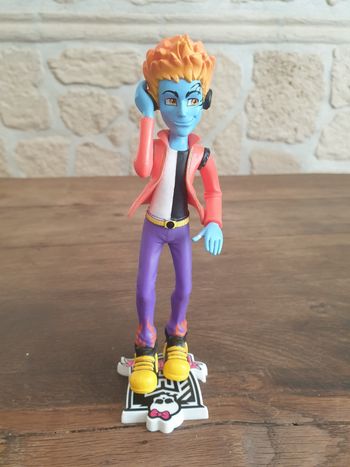 figurine monster hight