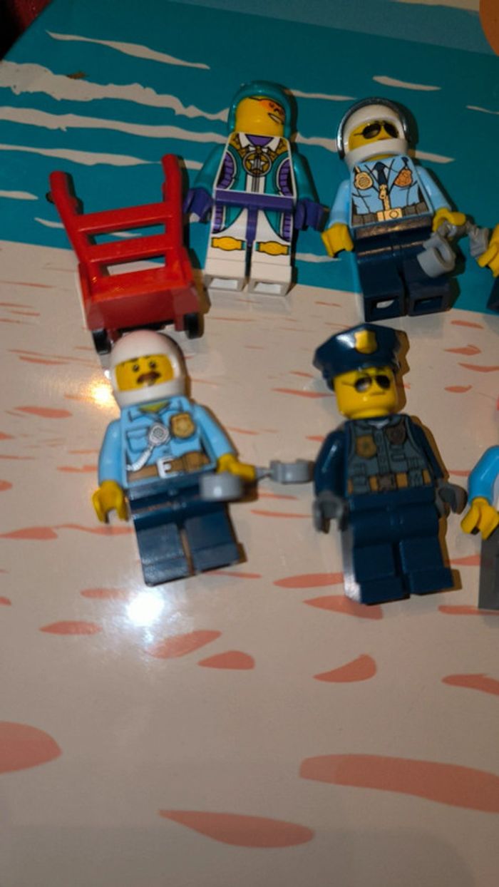 Lot de 8 figurines lego city - photo numéro 2