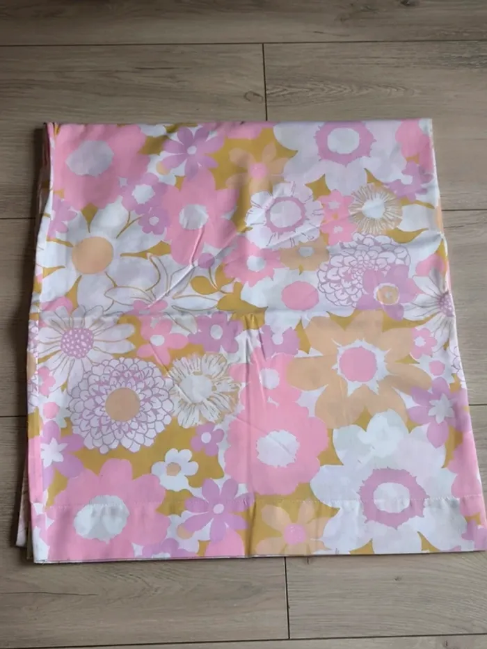 Lot de 3 taies 2 oreillers 1 traversin vintage rétro motif floral rose - photo numéro 2