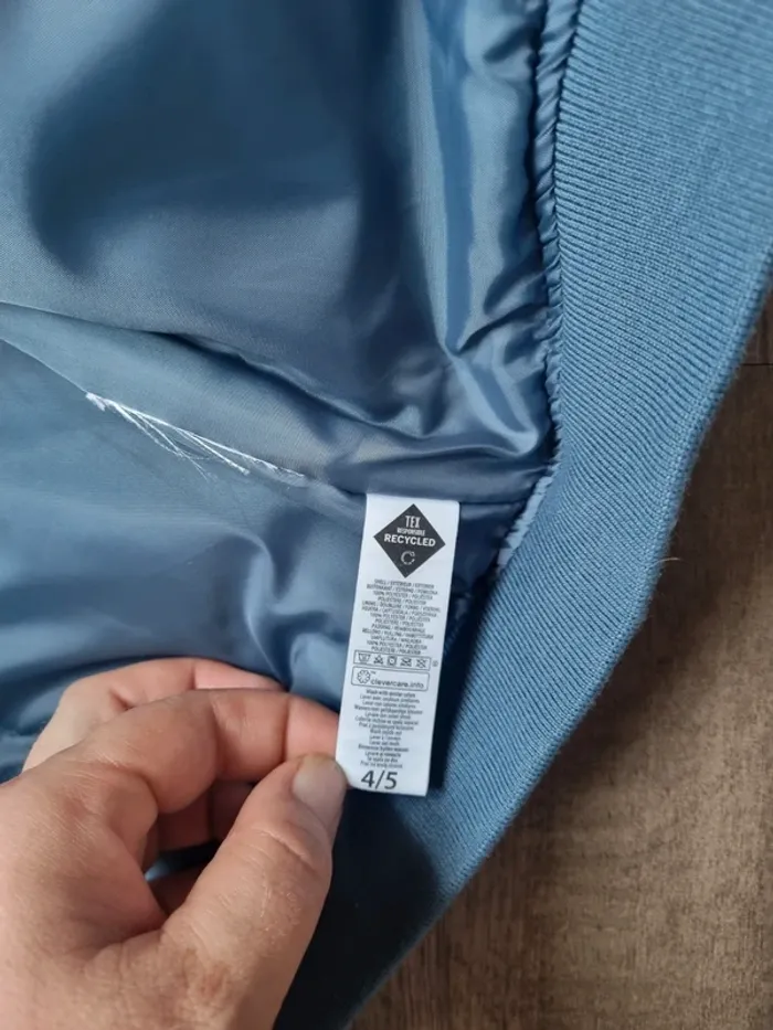 Veste / Manteau zippé doublé bleu métallisé. Garçon. Taille 4 / 5 ans. Tex. TBE - photo numéro 5