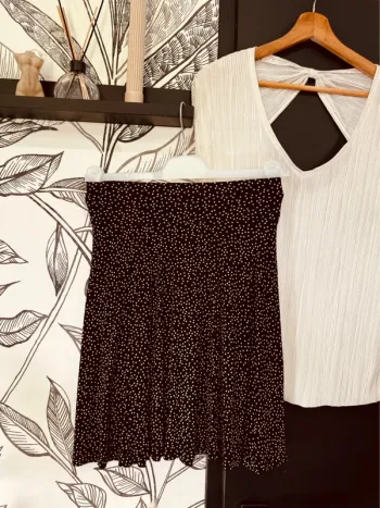 Taille 38 ~ M jupe évasée femme Camaïeu noire et blanche à poids 🌷