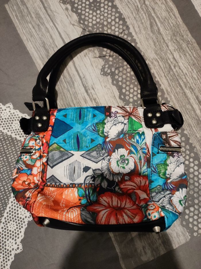 Sac à main Desigual neuf - photo numéro 2