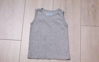 Debardeur gris. Garçon 2 ans. Marque Mini gang