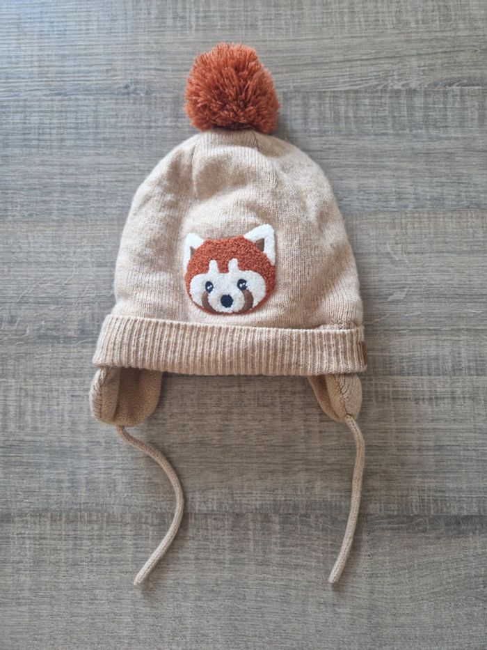 Bonnet avec pompon