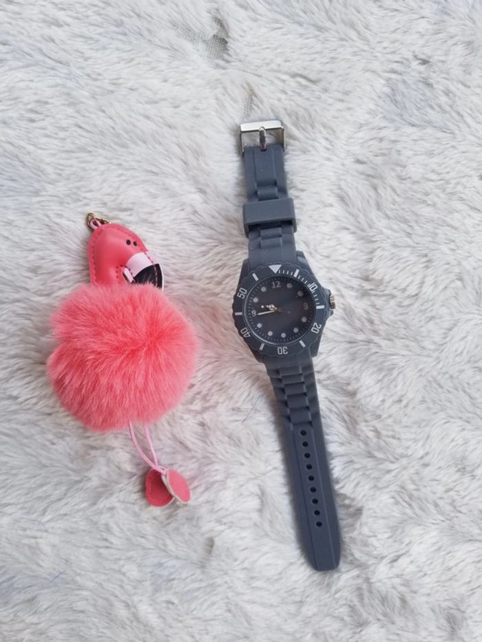 Montre neuve avec film protecteur idée cadeau noel