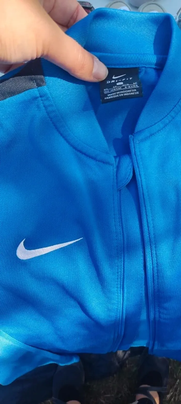 Veste Nike bleue - photo numéro 2