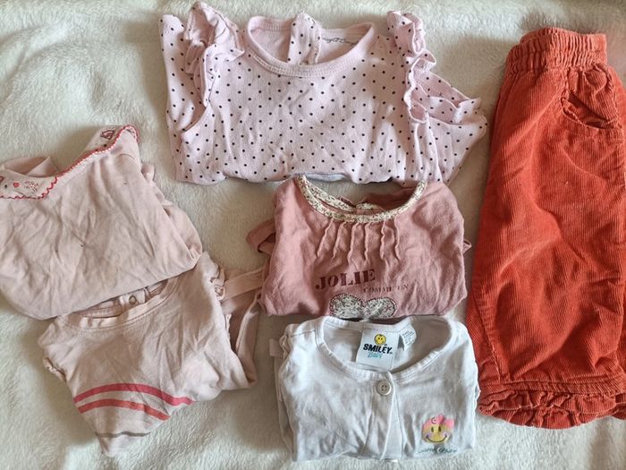 Lot 5 hauts + 1 pantalon orange - T9 mois